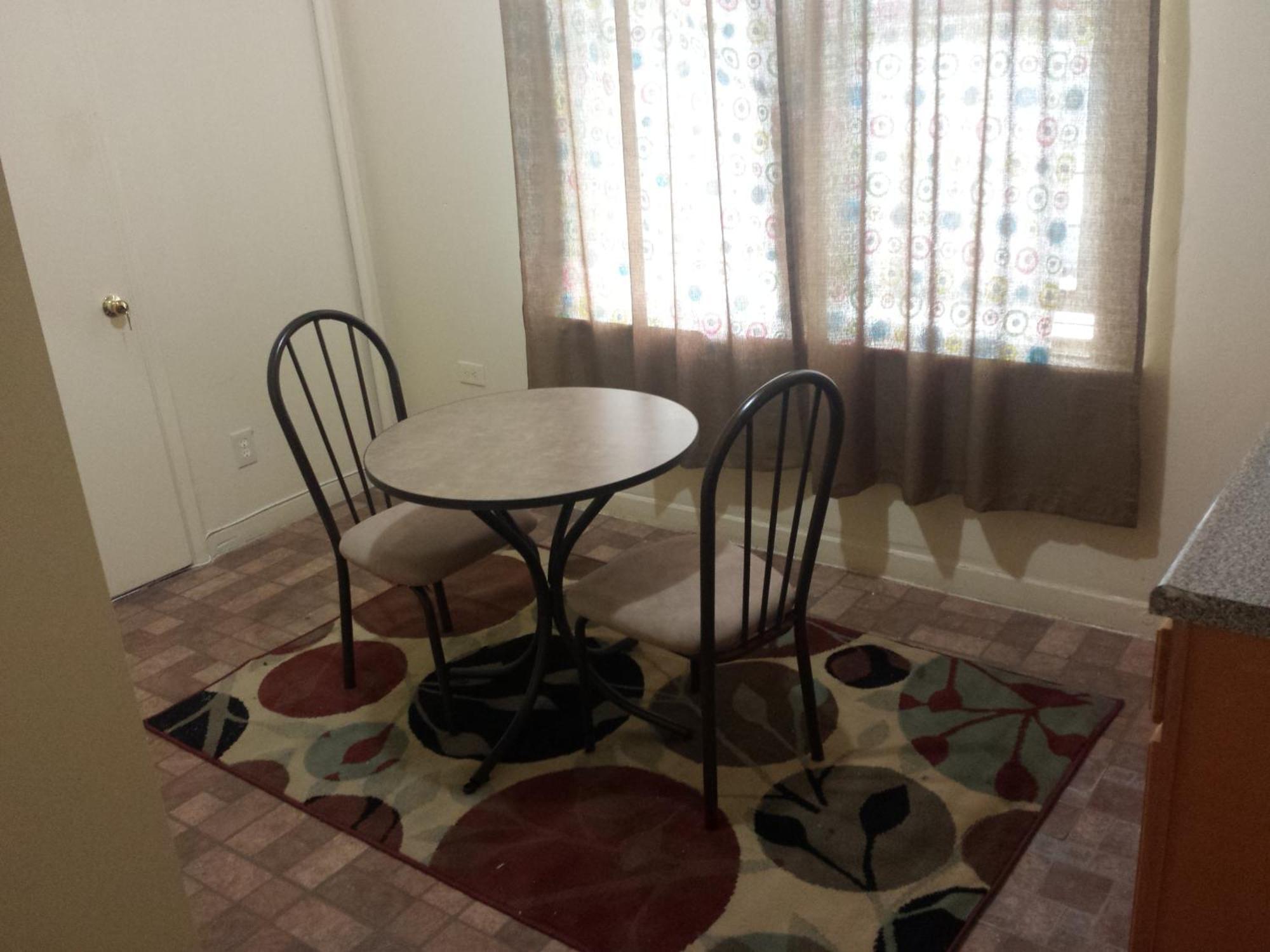 Studio, One And Two Bedroom Apartments - Bronx Ню Йорк Стая снимка